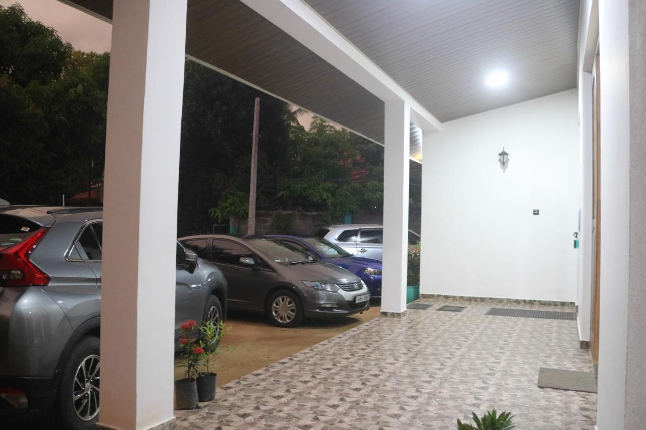Divine Villa Anuradhapura Ngoại thất bức ảnh